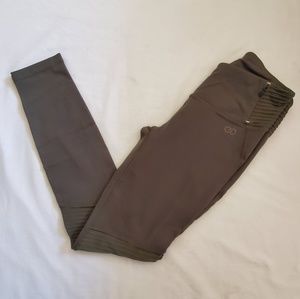 CALIA by Carrie Underwood legging